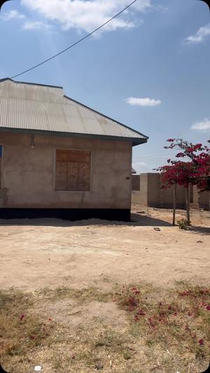 Nyumba ya vyumba vitatu inauzwa Nkuhungu, Dodoma (600 sqm) Nyumba ya vyumba vitatu inauzwa Nkuhungu, Dodoma (600 sqm)