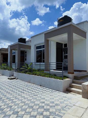 Nyumba/Apartment ya vyumba viwili inapangishwa Goba Makongo Road, Dar Es Salaam Nyumba/Apartment ya vyumba viwili inapangishwa Goba Makongo Road, Dar Es Salaam