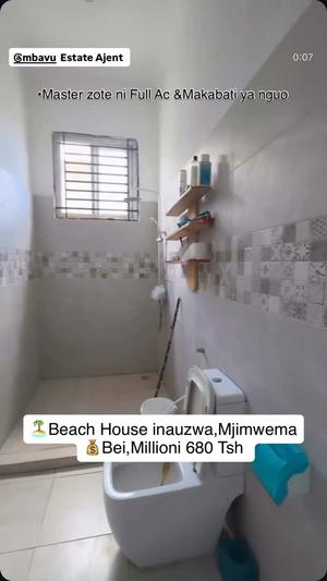 Nyumba ya vyumba vinne inauzwa Mjimwema, Dar Es Salaam (1100 sqm)