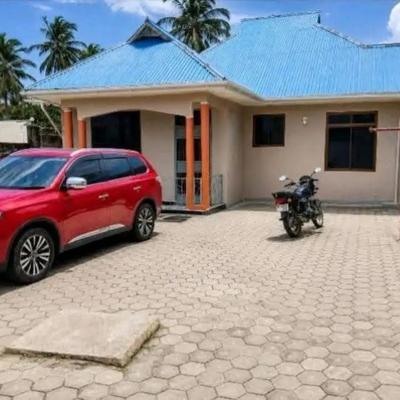 Nyumba ya vyumba vinne inapangishwa Mbezi Kwa Msuguri, Dar Es Salaam Nyumba ya vyumba vinne inapangishwa Mbezi Kwa Msuguri, Dar Es Salaam