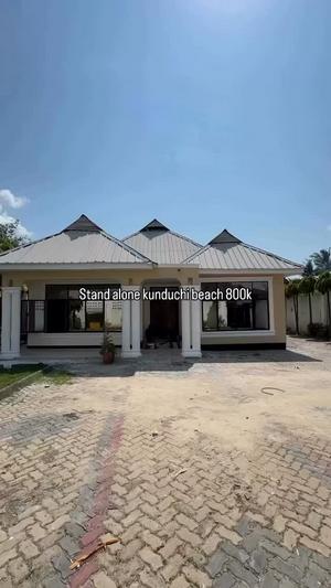Nyumba ya vyumba vitatu inapangishwa Kunduchi Beach, Dar Es Salaam Nyumba ya vyumba vitatu inapangishwa Kunduchi Beach, Dar Es Salaam