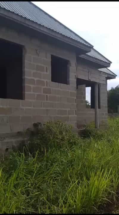 Nyumba ya vyumba vitatu inauzwa Kibaha kwa Matias, Pwani (1200 sqm)