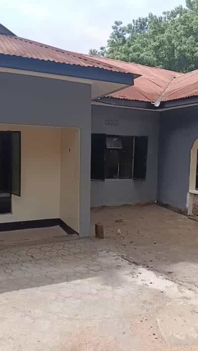 Nyumba ya vyumba vitatu inapangishwa Rau, Kilimanjaro