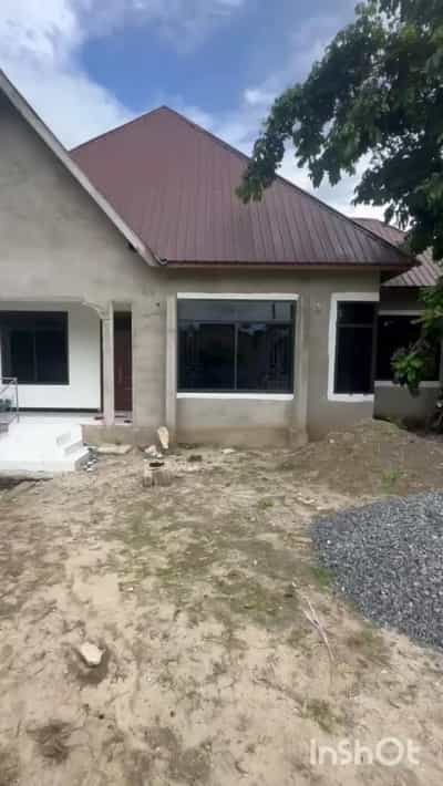 Apartment ya vyumba vitatu inapangishwa Tabata Segerea Sheli, Dar Es Salaam