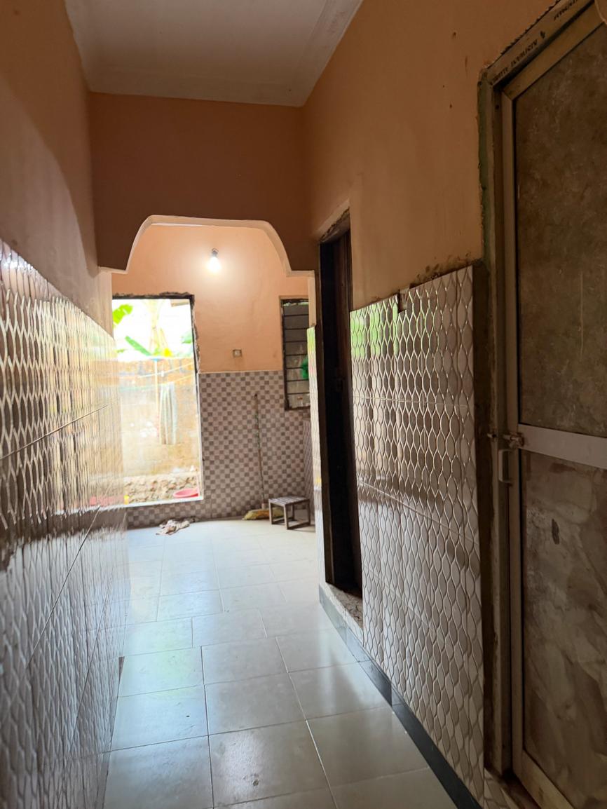 media -8