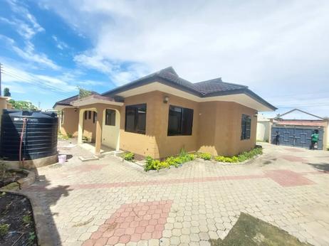 3 Bedrooms House for Rent in Tabata Kimanga, Dar Es Salaam