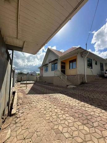 Apartment ya vyumba viwili inapangishwa Kibamba Chama, Dar Es Salaam Apartment ya vyumba viwili inapangishwa Kibamba Chama, Dar Es Salaam