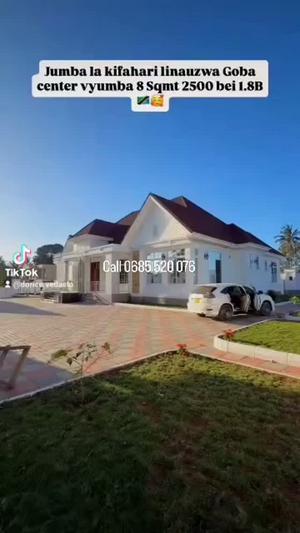 Nyumba ya vyumba 8 inauzwa Goba, Dar Es Salaam (2500 sqm)
