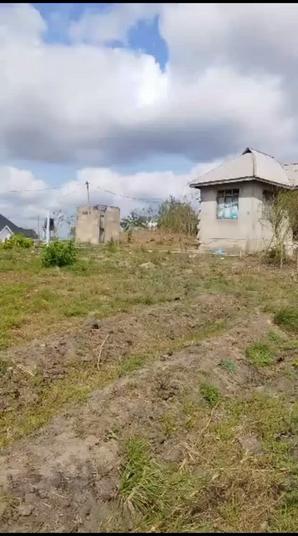 Kiwanja kinauzwa Kiluvya Madukani, Dar Es Salaam (1600 sqm)