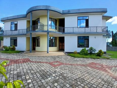 Nyumba ya vyumba vitatu inapangishwa Mbezi Luguruni, Dar Es Salaam