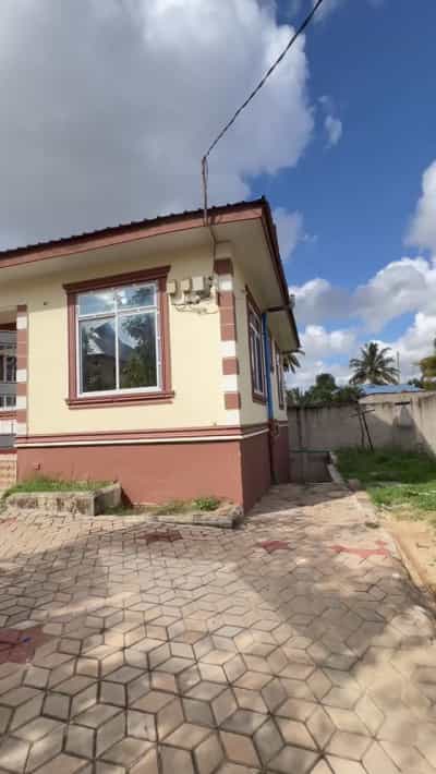 Nyumba ya vyumba viwili inapangishwa Salasala Majengo, Dar Es Salaam
