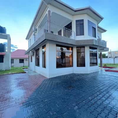 Nyumba ya vyumba vitano inapangishwa Bahari Beach, Dar Es Salaam