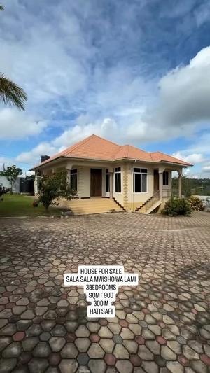 Nyumba ya vyumba vitatu inauzwa Salasala, Dar Es Salaam (900 sqm) Nyumba ya vyumba vitatu inauzwa Salasala, Dar Es Salaam (900 sqm)