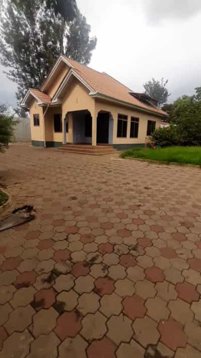 Nyumba ya vyumba vitatu inapangishwa Mbauda, Arusha