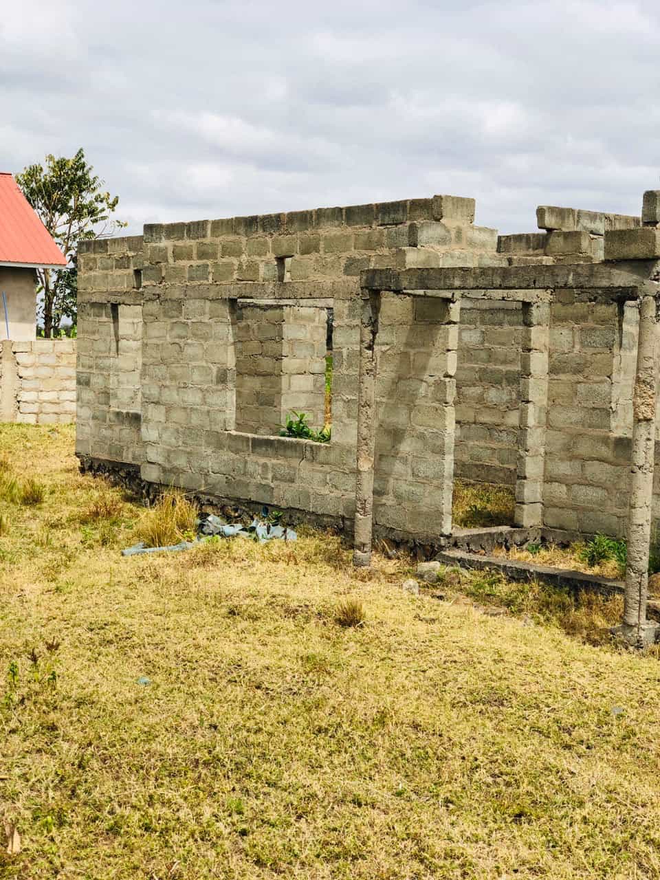 Nyumba ya vyumba vitatu inauzwa Arumeru, Arusha Nyumba ya vyumba vitatu inauzwa Arumeru, Arusha