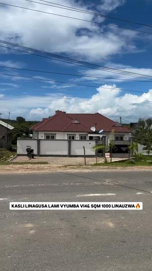 Nyumba (Furnished) ya vyumba vinne inauzwa Mjimwema, Dar Es Salaam (1000 sqm)