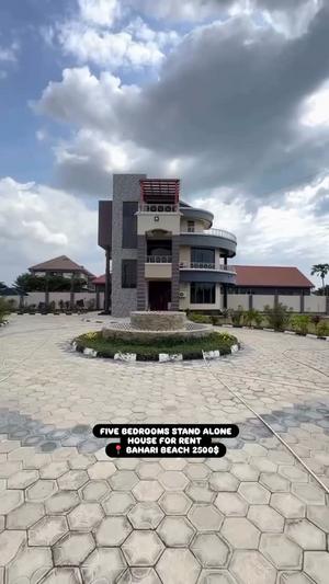 Nyumba ya vyumba vitano inapangishwa Bahari Beach, Dar Es Salaam Nyumba ya vyumba vitano inapangishwa Bahari Beach, Dar Es Salaam