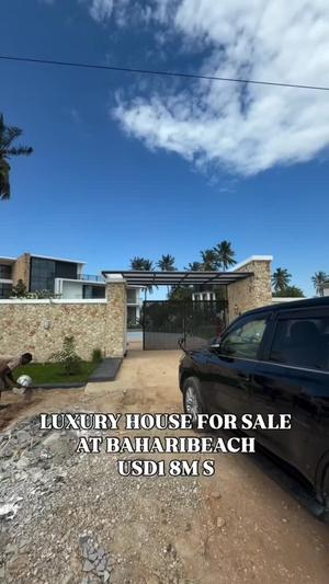 Nyumba ya vyumba 7 inauzwa Bahari Beach, Dar Es Salaam (4400 sqm) Nyumba ya vyumba 7 inauzwa Bahari Beach, Dar Es Salaam (4400 sqm)