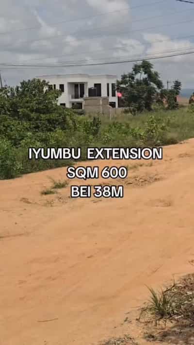 Kiwanja kinauzwa Iyumbu, Dodoma (600 sqm)