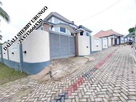 2 Bedrooms Apartment for Rent in Mbezi Ruguluni, Dar Es Salaam