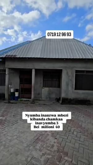 3 Bedrooms House for Sale in Mbezi Kibanda Chamkaa, Dar Es Salaam (300 sqm) 3 Bedrooms House for Sale in Mbezi Kibanda Chamkaa, Dar Es Salaam (300 sqm)