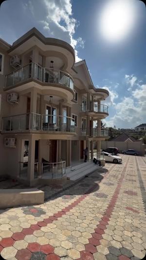 Apartment ya vyumba vitatu inapangishwa Salasala, Dar Es Salaam Apartment ya vyumba vitatu inapangishwa Salasala, Dar Es Salaam