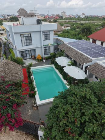 Villa (Furnished) ya vyumba 10 inauzwa Nungwi, Zanzibar - Unguja North Villa (Furnished) ya vyumba 10 inauzwa Nungwi, Zanzibar - Unguja North