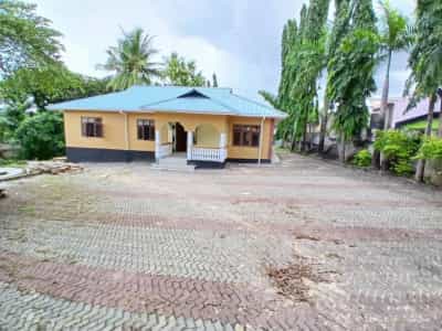 Nyumba ya vyumba vitatu inapangishwa Kimara Stop Over, Dar Es Salaam
