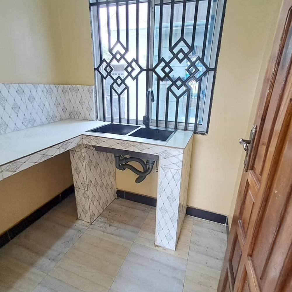media -4