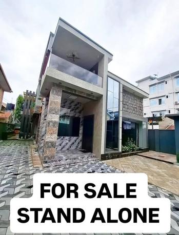 Nyumba ya vyumba vinne inauzwa Mikocheni, Dar Es Salaam (303 sqm) Nyumba ya vyumba vinne inauzwa Mikocheni, Dar Es Salaam (303 sqm)
