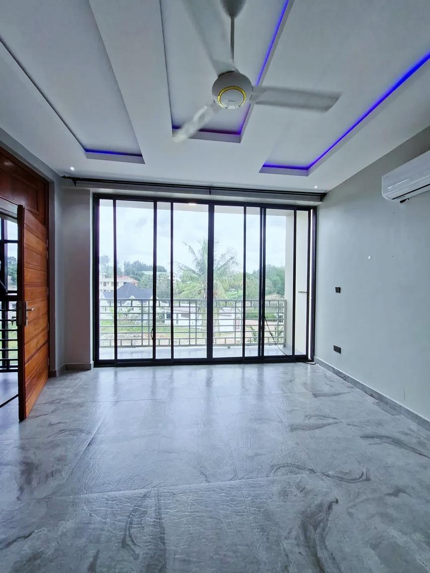 media -8