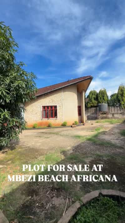 Kiwanja kinauzwa MBEZI BEACH AFRICANA, Dar Es Salaam (1000 sqm) Kiwanja kinauzwa MBEZI BEACH AFRICANA, Dar Es Salaam (1000 sqm)