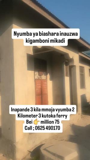 Nyumba ya vyumba vitano inauzwa Kigamboni Mikadi, Dar Es Salaam (400 sqm)