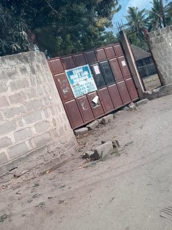 Kiwanja kinauzwa Tegeta Block G, Dar Es Salaam sqm 1500 Kiwanja kinauzwa Tegeta Block G, Dar Es Salaam sqm 1500