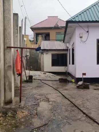Nyumba ya vyumba viwili inauzwa Buza Kwa Mparange, Dar Es Salaam Nyumba ya vyumba viwili inauzwa Buza Kwa Mparange, Dar Es Salaam