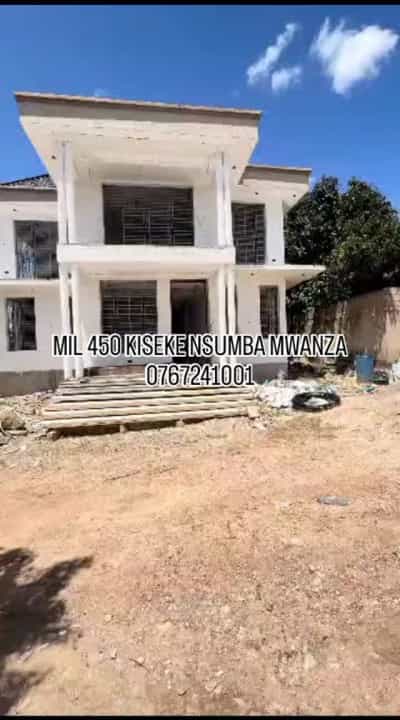 Nyumba ya vyumba 6 inauzwa Kiseke Nsumba, Mwanza (1000 sqm)
