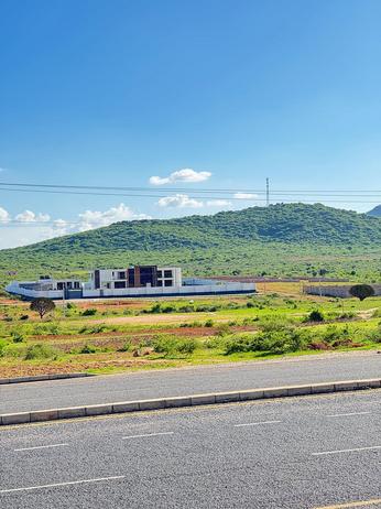 Kiwanja kinauzwa Iyumbu New Town Center, Dodoma (7400 sqm) Kiwanja kinauzwa Iyumbu New Town Center, Dodoma (7400 sqm)