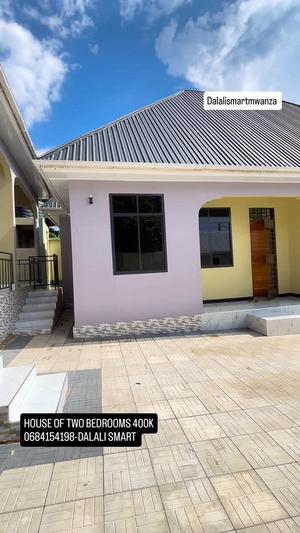 Nyumba ya vyumba viwili inapangishwa Mwanza