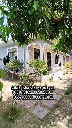 Nyumba ya vyumba vitatu inauzwa Tabata Kinyerezi Kibaga, Dar Es Salaam (500 sqm)