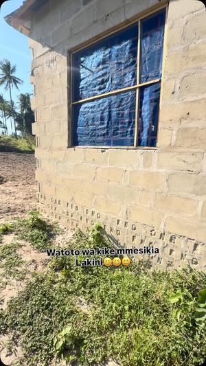 Kiwanja kinauzwa Kisemvule, Pwani
