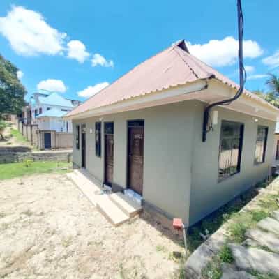 Apartment ya chumba kimoja inapangishwa Ubungo Makoka Kwa Mkua, Dar Es Salaam Apartment ya chumba kimoja inapangishwa Ubungo Makoka Kwa Mkua, Dar Es Salaam