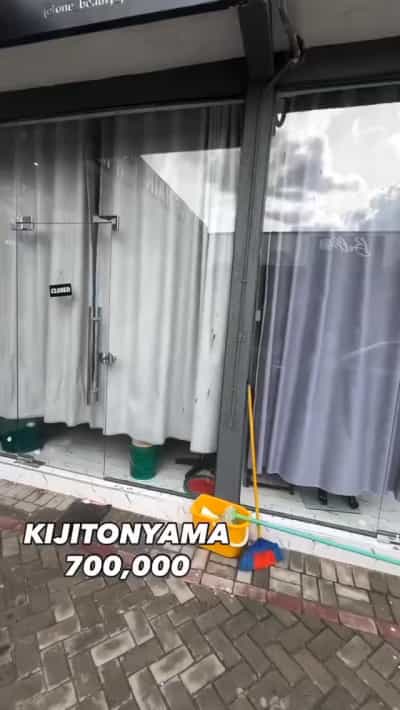 Duka linapangishwa Kijitonyama, Dar Es Salaam