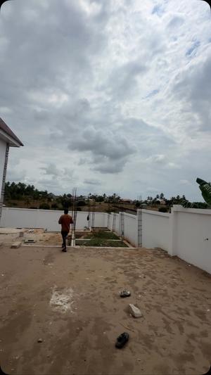 Nyumba inauzwa Kibada Kisalawe Ii, Dar Es Salaam (1100 sqm) Nyumba inauzwa Kibada Kisalawe Ii, Dar Es Salaam (1100 sqm)