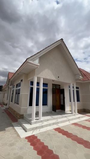 Nyumba ya vyumba vitatu inapangishwa Ilazo, Dodoma Nyumba ya vyumba vitatu inapangishwa Ilazo, Dodoma