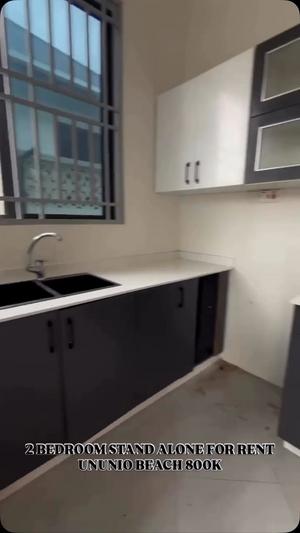 Apartment ya vyumba viwili inapangishwa Ununio Beach, Dar Es Salaam