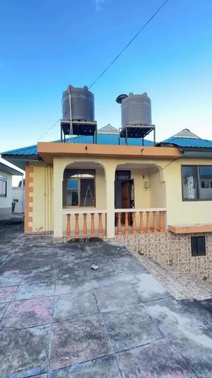 Apartment ya vyumba vitatu inapangishwa Mbezi Beach, Dar Es Salaam