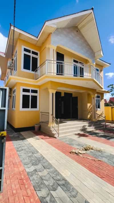 6 Bedrooms House for Rent in Ilazo, Dodoma
