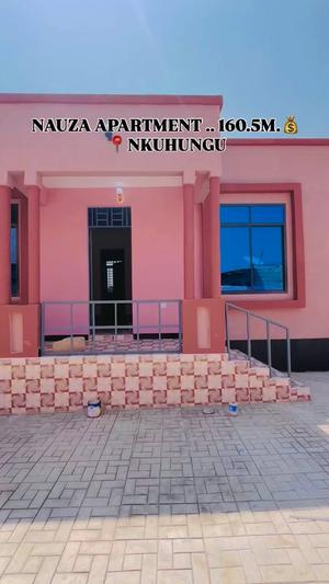 Nyumba ya vyumba viwili inauzwa Nkuhungu, Dodoma (450 sqm) Nyumba ya vyumba viwili inauzwa Nkuhungu, Dodoma (450 sqm)