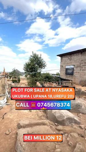 Kiwanja kinauzwa Nyasaka, Mwanza (360 sqm)