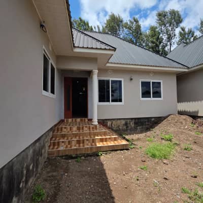 Nyumba/Apartment ya vyumba viwili inapangishwa Sakina, Arusha